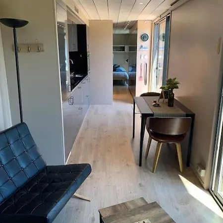 Containair , Terrasse Et Vue Exceptionnelles فيلة سانت-ماري-أو-مين